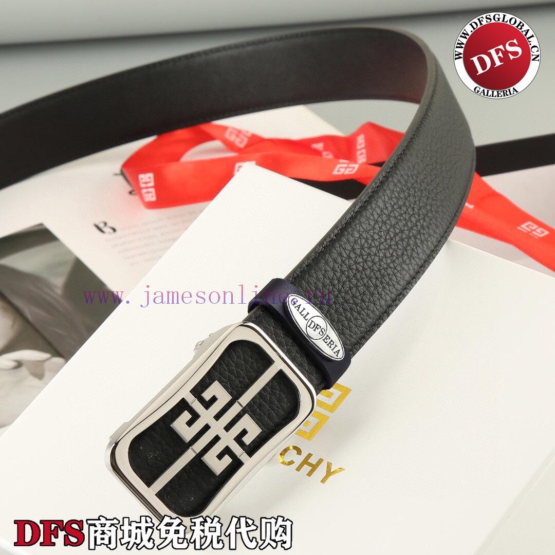 High end quality, physical photographyComes with a complete set of packagingGivenchy Oversea r406sgml - Image 7