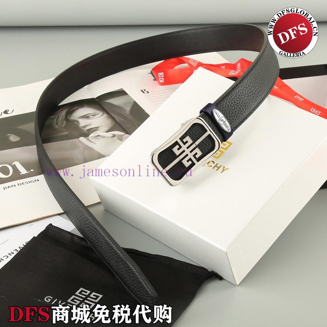 High end quality, physical photographyComes with a complete set of packagingGivenchy Oversea r406sgml - Image 10