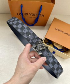 This LV Initiales double-sided belt focuses on the classic Damier grid pattern, achieving a p5z8os6f