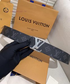 LV Louis VuittonA complete set of 40mm width genuine one-piece cast steel buckles, made of d khwomhib