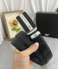 Montblanc Automatic BeltMaterial: Leather Belt with 100% Head Layer. The leather belt is gua kef5bfad