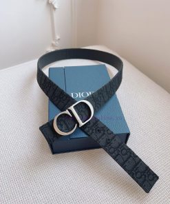 High end quality, physical photographyComes with a complete gift boxDIOR material, milkshake 4tdxl8s2