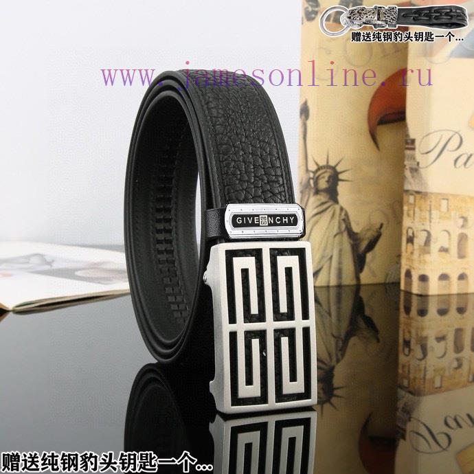 Give away a pure steel keychain as a giftComplete setGivenchy productsBuckle material: high- fcse3y04