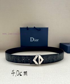 This 40mm double-sided belt with a width of 4.0cm combines elegant temperament with modern s oniidpty