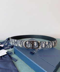 High end quality, physical photographyComes with a complete gift boxDIOR material, milkshake j12n3dlf