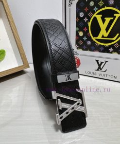 LV... Louis VuittonMaterial: Leather Belt with 100% Head Layer. The leather belt is guarante 8g2gfl2i