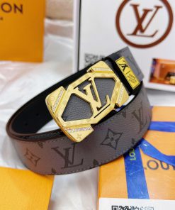 Belt LV Louis Vuitton's top tier replicaThe waistband is made of 100% head layer cowhide, en 6e1vy56w