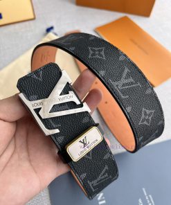 LV... Louis Vuitton Belt and BeltsBuckle, classic pure steel material patterned buckle, phot 0btkuze6