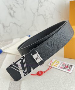 LV... Louis Vuitton Belt and BeltsBuckle, classic pure steel material letter buckle, top lay o7qkfb2i