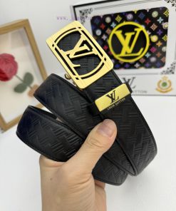 LV... Louis Vuitton automatic beltMaterial: Leather Belt with 100% Head Layer. The leather b s60xe4fx