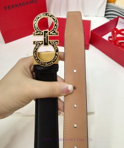 This double-sided belt from Ferragamo has an elegant style, featuring a dual veneer design t 2irr5uhd