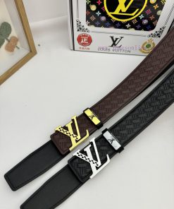 LV... Louis VuittonMaterial: Leather Belt with 100% Head Layer. The leather belt is guarante zadrcsbl