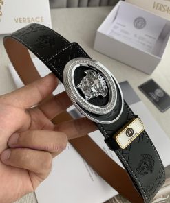 Versace. Versace ️Hanging buckle, classic human head pure copper hanging buckle, photographe 32vperda
