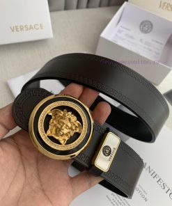 Versace. Versace ️Hanging buckle, classic human head pure copper hanging buckle, photographe 5mcu7zt1