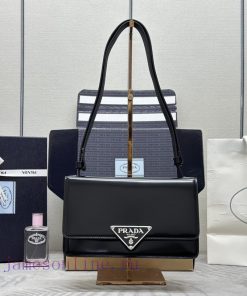 The new crossbody bag organ bag 1BD321 has arrived, with a complete set of matching packaginfxr6hgr7