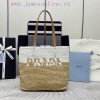 The new fiber tote bag 1BG454 small is designed with imported Lafite grass, which is very hac070ms5t