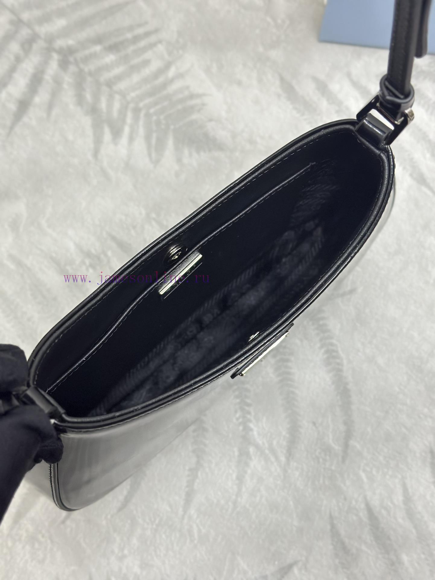 (Paired version full set packaging, customized), new shiny leather armpit bag 1BC169 silver 4wrorf0c - Image 9