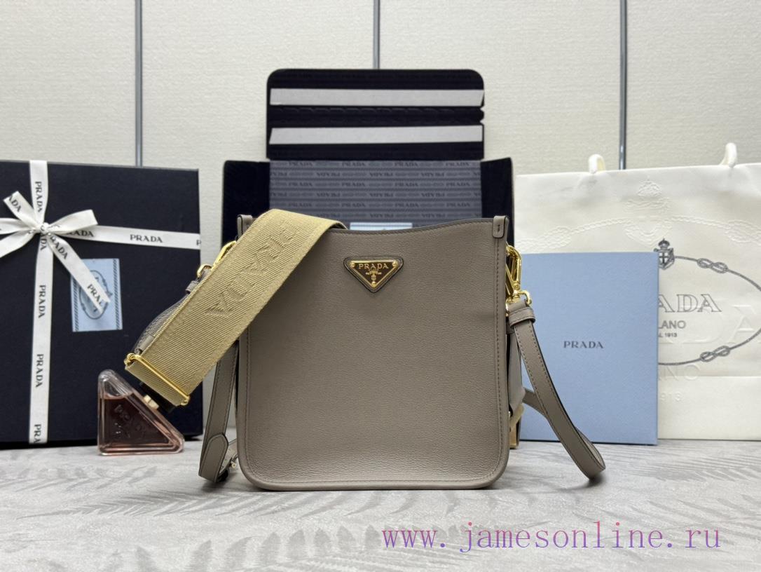 P Home's new shoulder bag 1BH220 has arrived. Tote bag is a leather shoulder bag with a simpr99jgze1 - Image 2