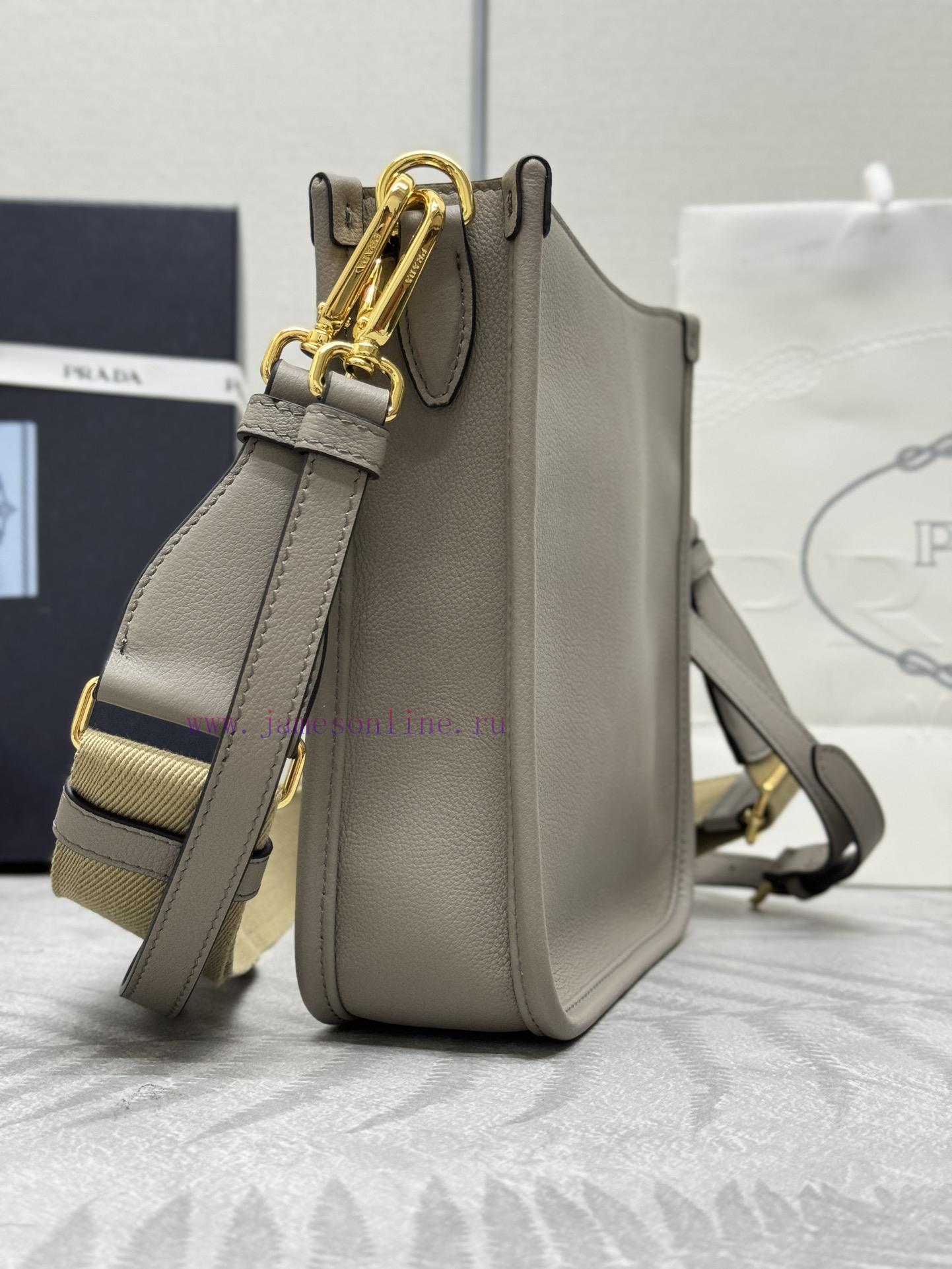 P Home's new shoulder bag 1BH220 has arrived. Tote bag is a leather shoulder bag with a simpr99jgze1 - Image 5