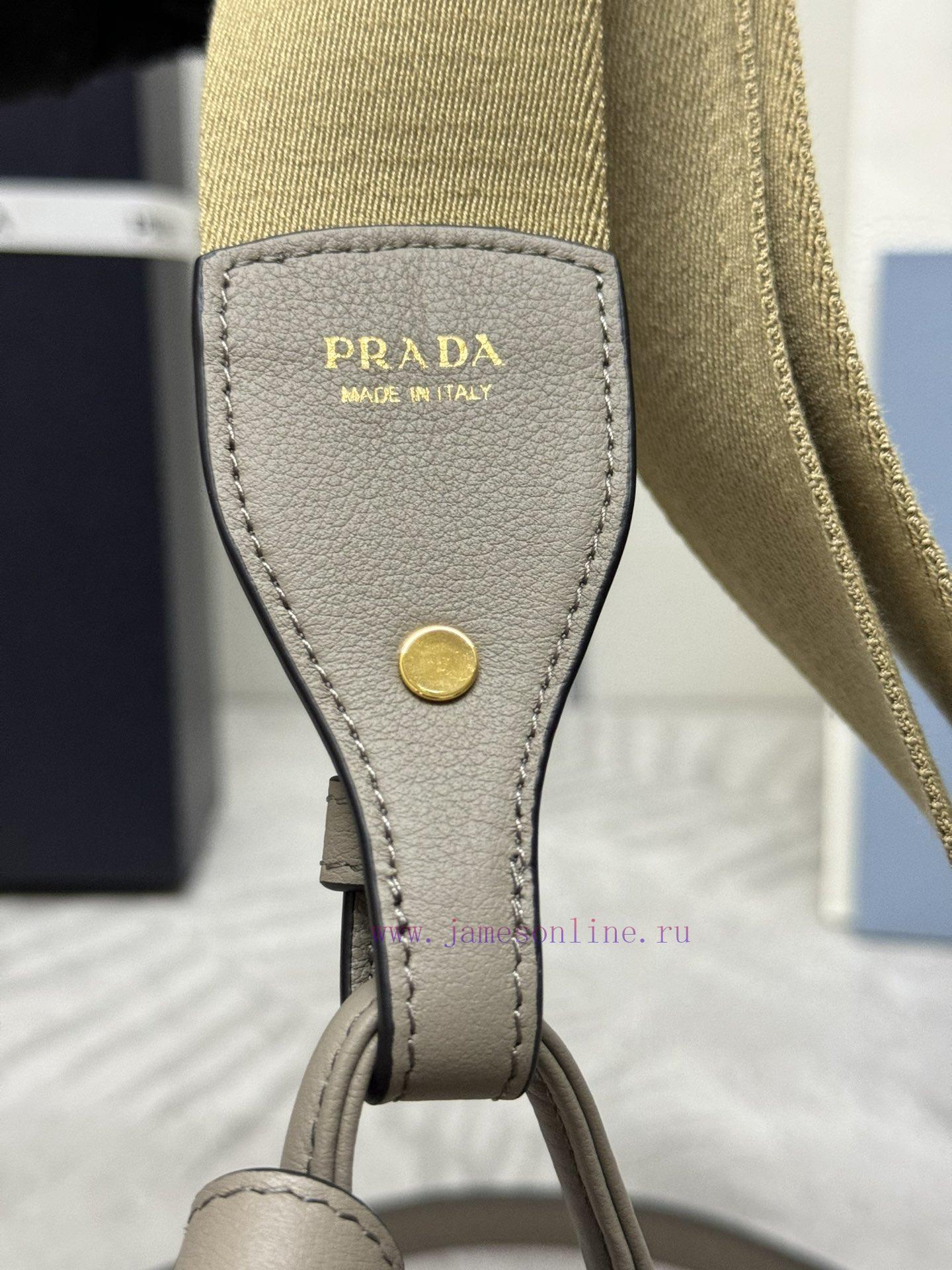 The new crossbody bag with 1BD372 shoulder strap has arrived. The Lindy shoulder strap is maaqp182sa - Image 6