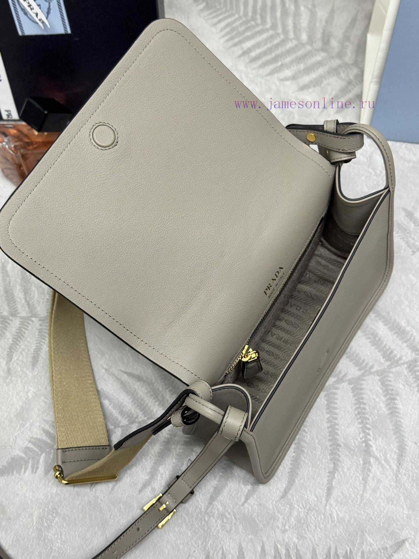 The new crossbody bag with 1BD372 shoulder strap has arrived. The Lindy shoulder strap is maaqp182sa - Image 9