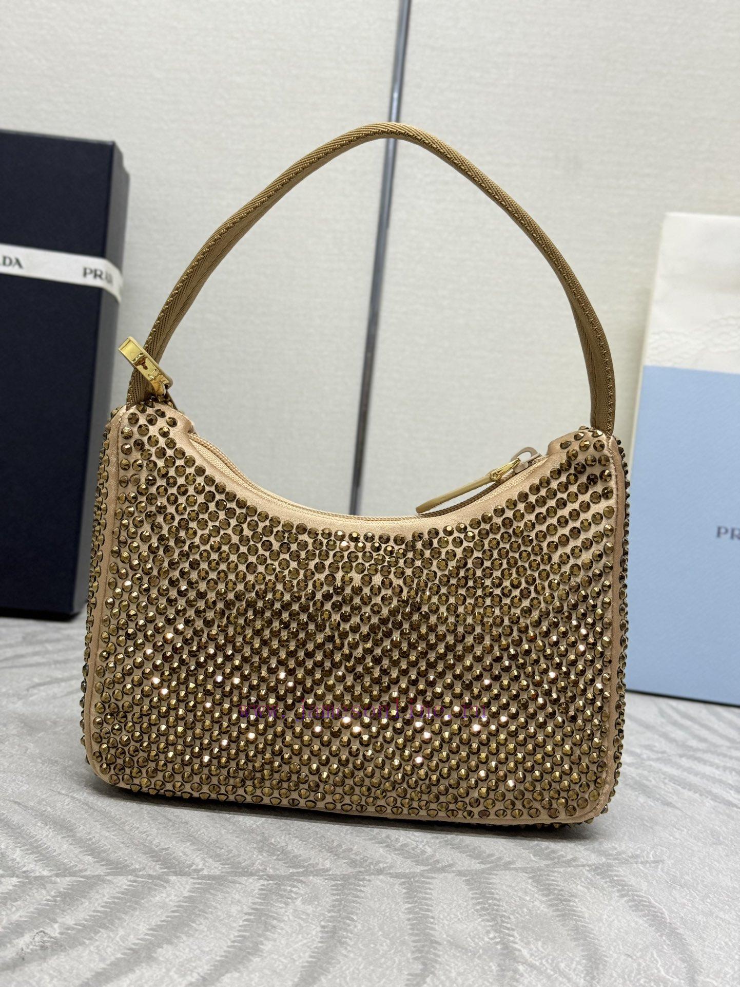 Gold Diamond Hobo 2000 2023 1NE515 Sparkling Diamond, the most beautiful and sparkling waterlegtohoj - Image 4