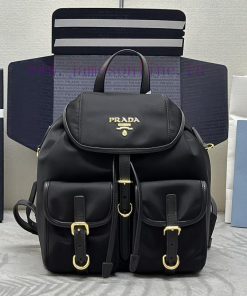 The new backpack 1BZ677B comes with a matching full set of packaging and customization. The zojnoik8