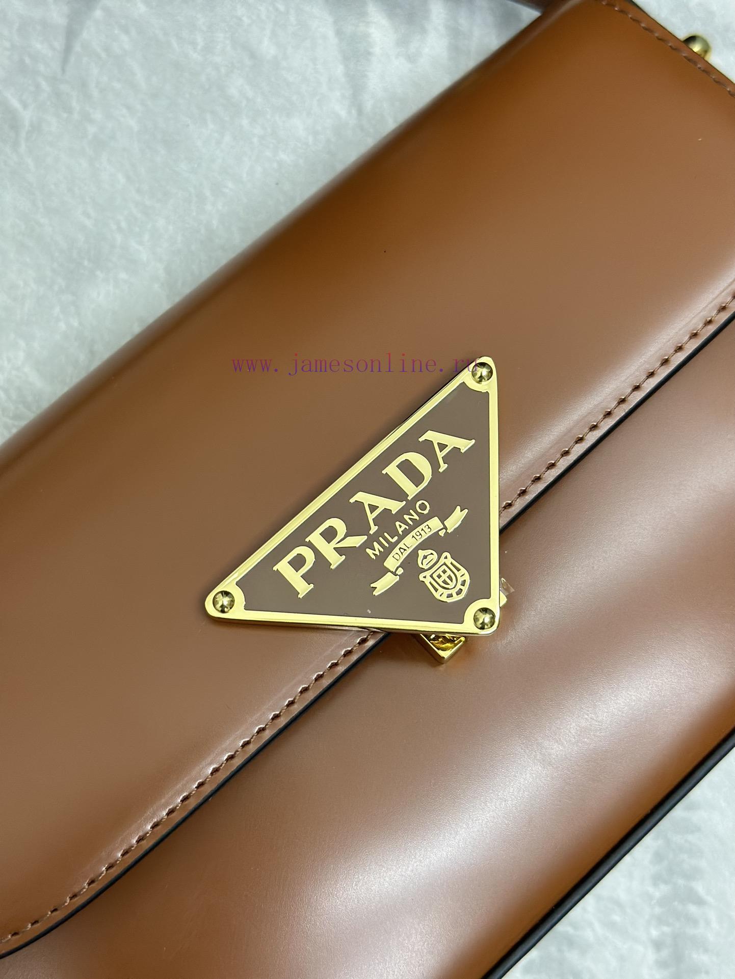 The new flight attendant bag 1BD339 with a matching full set of packaging and customization j25rhwxa - Image 6