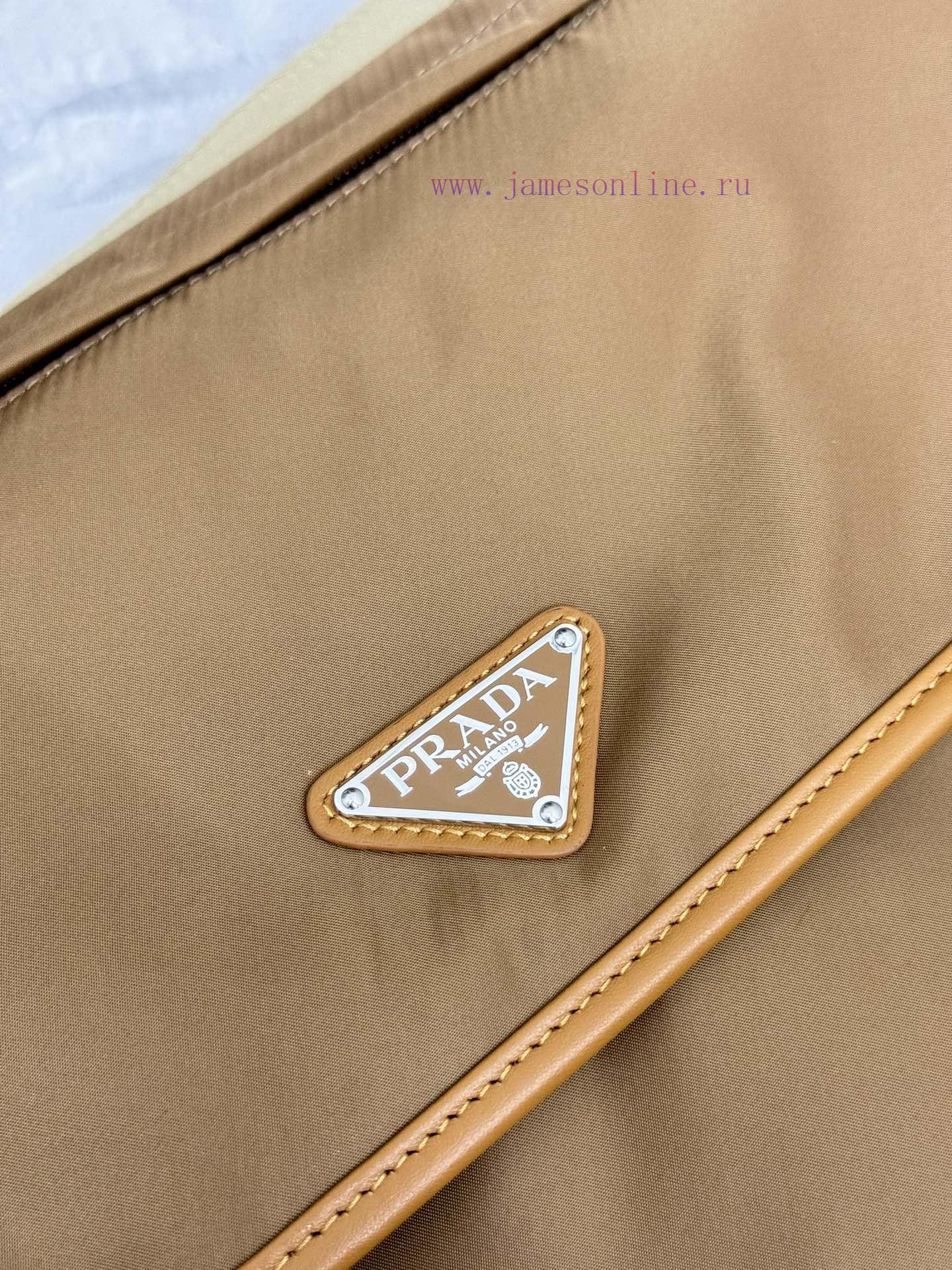 This new mailman bag 2VD052A is designed with recycled nylon yarn Re Nylon material, featurij6jyd38k - Image 7