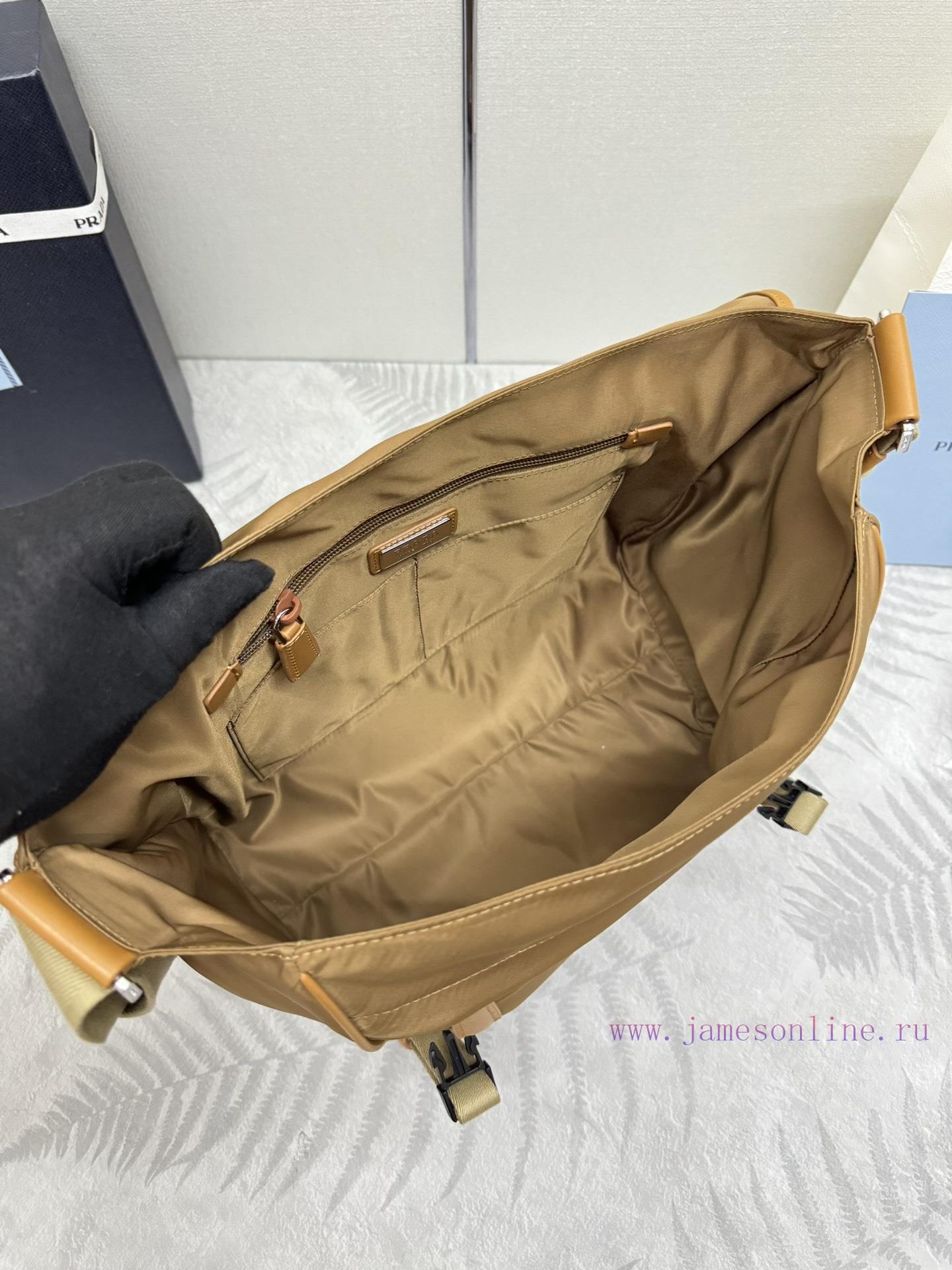 This new mailman bag 2VD052A is designed with recycled nylon yarn Re Nylon material, featurij6jyd38k - Image 9