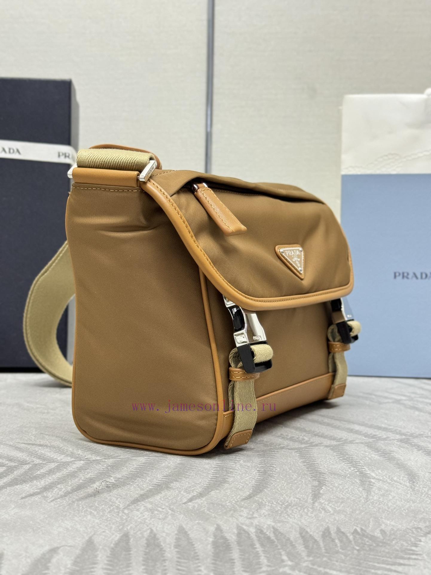 This new small-sized mailman bag 2VD066 is designed with recycled nylon yarn Re Nylon materiytq5q0kd - Image 3