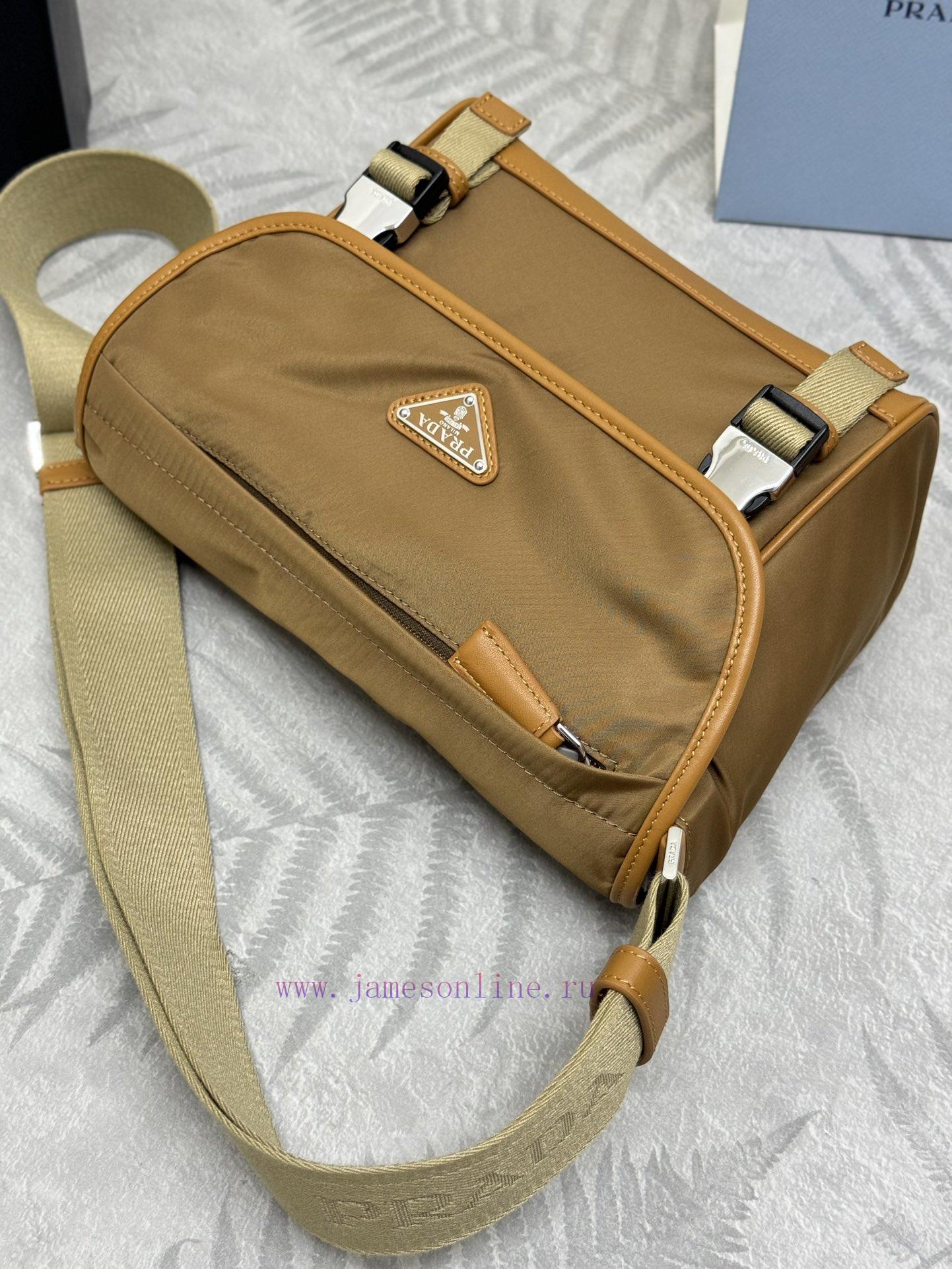 This new small-sized mailman bag 2VD066 is designed with recycled nylon yarn Re Nylon materiytq5q0kd - Image 6