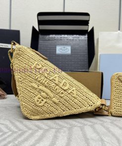, (complete set of paired packaging, customized), woven triangle bag 1BH190 gold buckleThis xxuuowu5