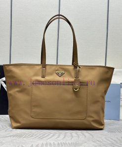 The new backpack 1BG527This timeless tote bag is a reinterpretation of classic design, made kyxowtjo