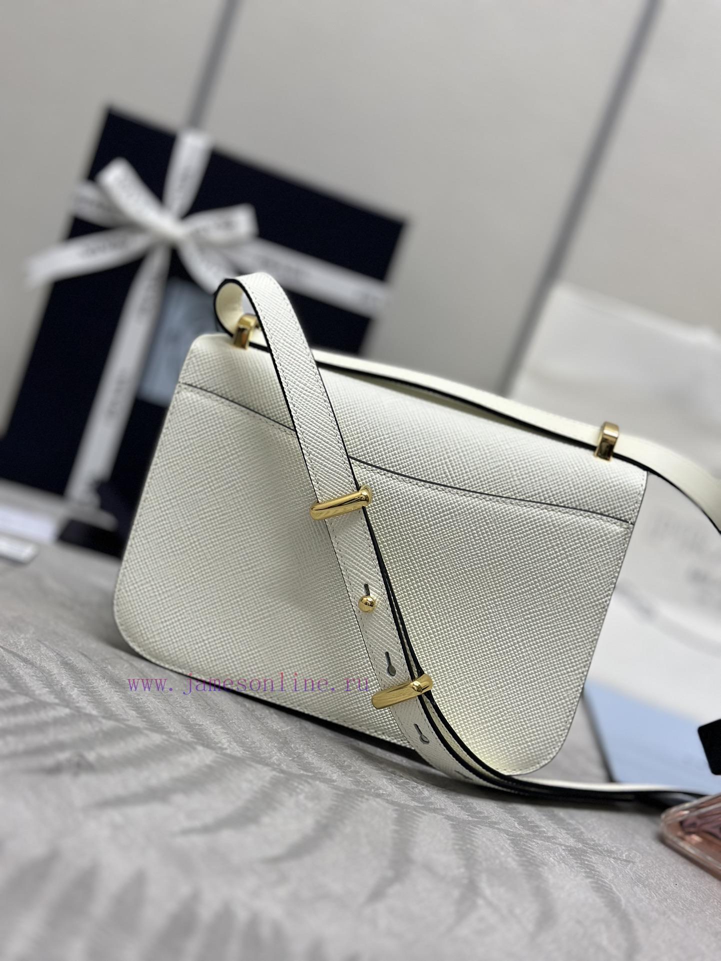 The new flight attendant bag 1BD320 has arrived with a complete set of matching packaging an1u9oha84 - Image 3