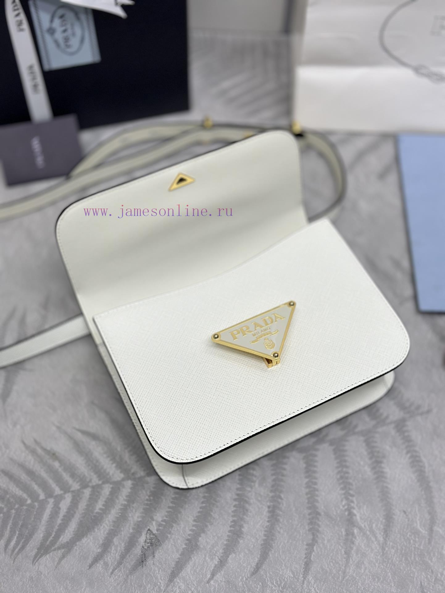 The new flight attendant bag 1BD320 has arrived with a complete set of matching packaging an1u9oha84 - Image 7