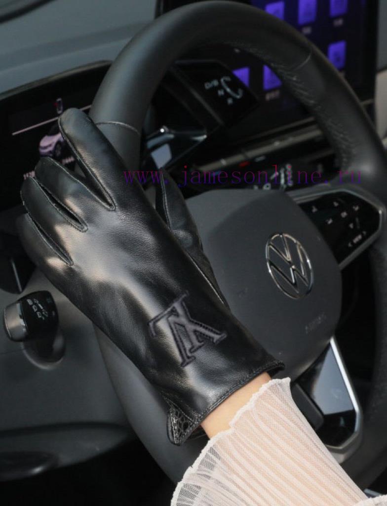 Packaging for Men and Women's 2023 New Release Touchscreen Women's Gloves LV Official Websit72lww9vk