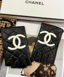 Chanel's new women's half finger gloves are made of top-grade sheepskin leather, which is ulb5947cn1