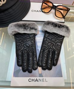 Chanel women's new sheepskin gloves are the first choice for goddesses. Don't miss the sheepxlnnrd58