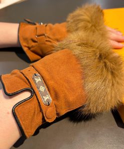 Louis Vuitton LV2023 autumn and winter short lazy rabbit fur sheepskin gloves are worth compyd1xax04