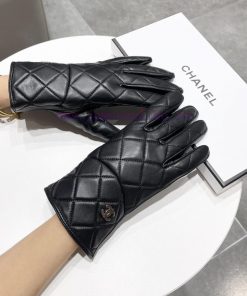 Chanel's new women's gloves are made of top-grade sheepskin leather, which is ultra-thin, soribys9kb