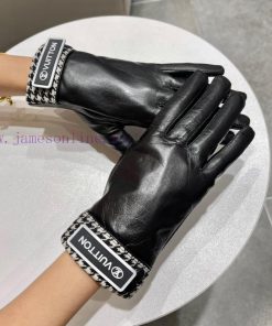 Newly launched embroidered touchscreen women's gloves LV official website synchronized with y9kel4wa