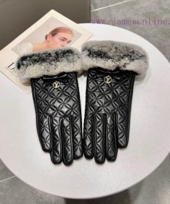 Louis Vuitton LV2023 Autumn/Winter Lazy Rabbit Hair Sheepskin Embroidered Glove Phone Touch rirrg7k6