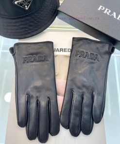 The new Prada autumn/winter touchscreen sheepskin gloves are imported first grade sheepskin,fvdrxoii