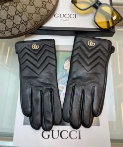 Gucci's new women's gloves are made of sheepskin leather, which is ultra-thin, soft, comfortblwsmq2c
