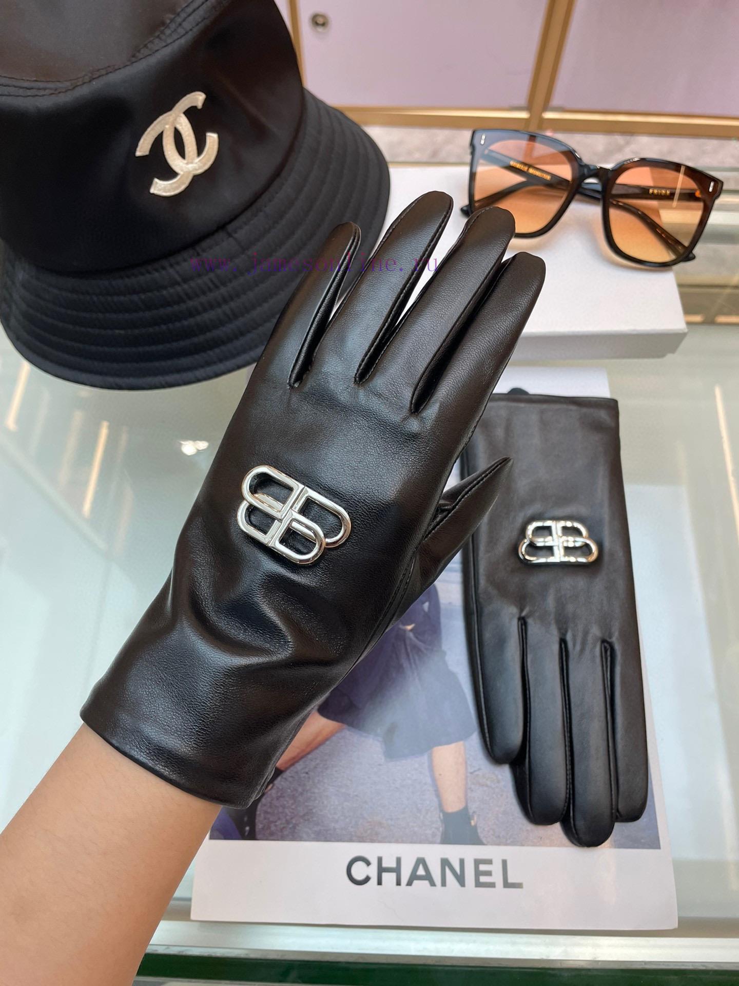 Balenciaga's new women's gloves are made of top-grade sheepskin leather, which is ultra-thin1axcq2ew - Image 7