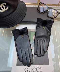 Ysl's new women's gloves are made of sheepskin leather, which is ultra-thin, soft, comfortabm4zxxlne