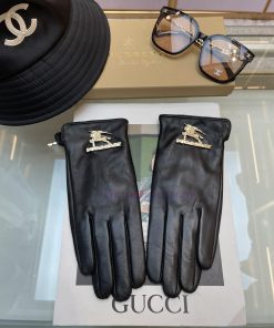 Burberry's new women's gloves are made of sheepskin leather, which is ultra-thin, soft, comfhz70e02a