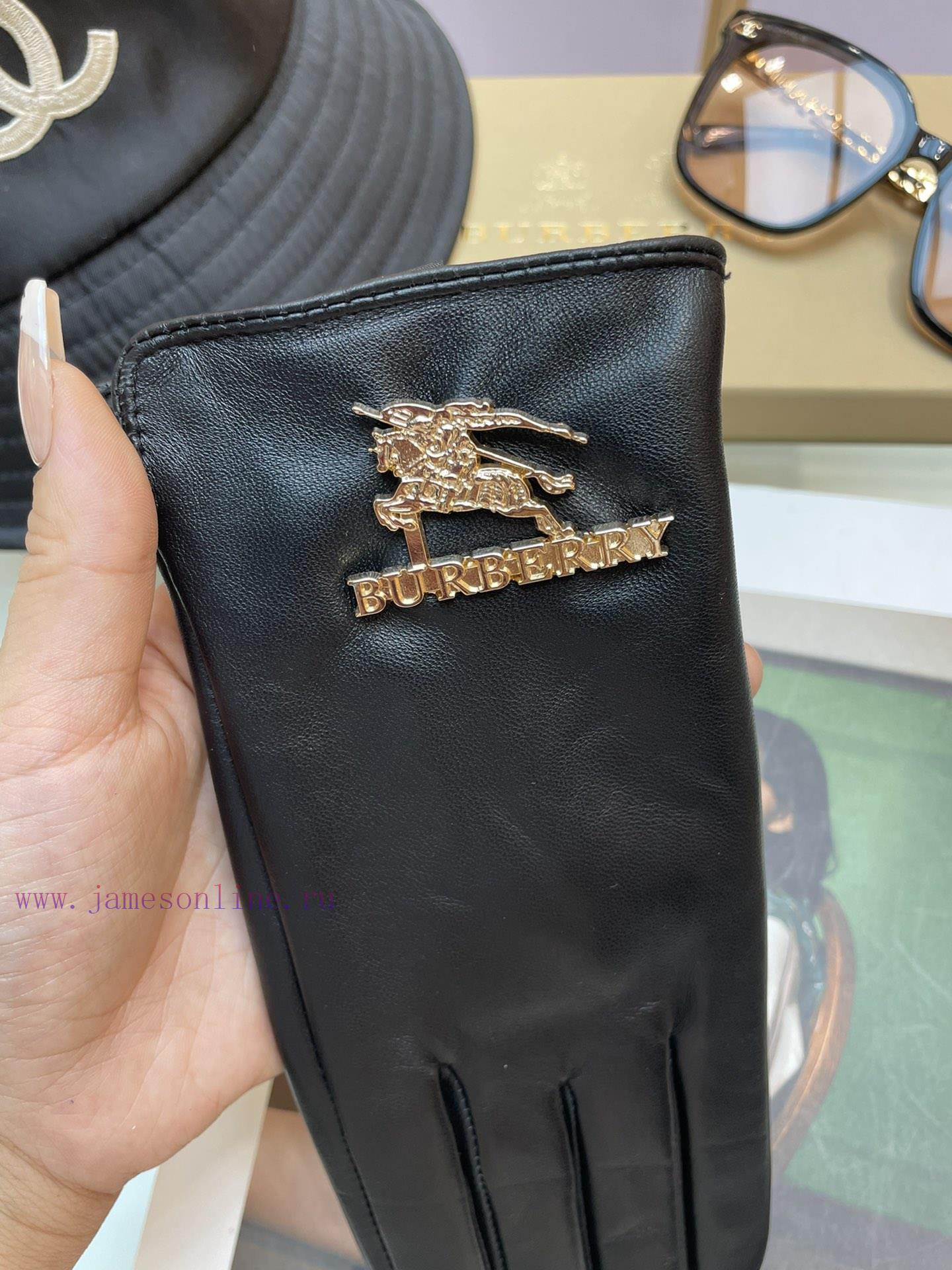 Burberry's new women's gloves are made of sheepskin leather, which is ultra-thin, soft, comfhz70e02a - Image 4