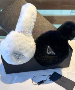 Prada's crazy call is worth havingThe world is rich and beautiful, with the same style as inads32kzk